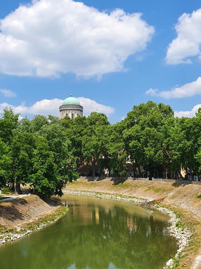 Gardenia Apartman Esztergom Exterior foto