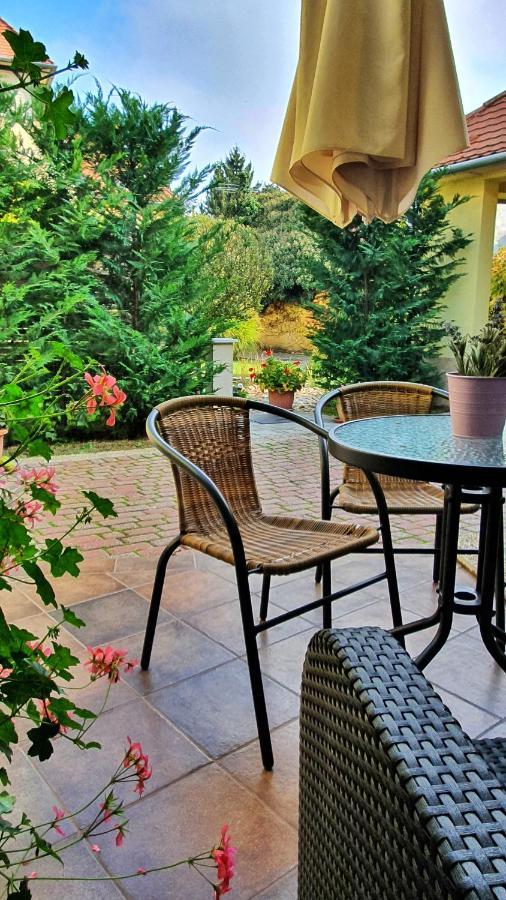 Gardenia Apartman Esztergom Exterior foto